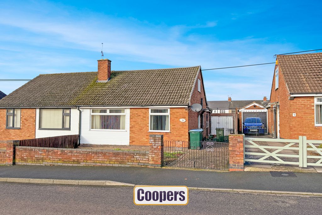 Property photo 1 of 10 Front Elevation