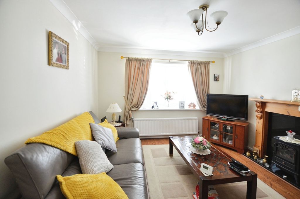 Property photo 2 of 15 01Bf599A-Img_2548
