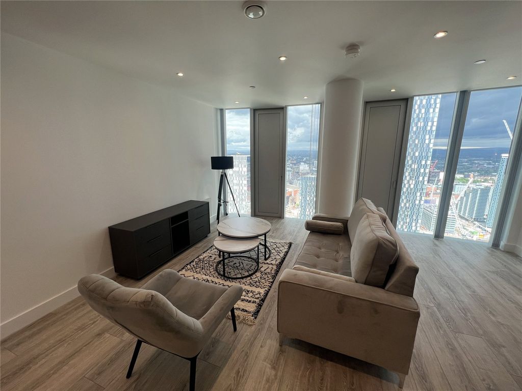 Property photo 3 of 24 Picture 3