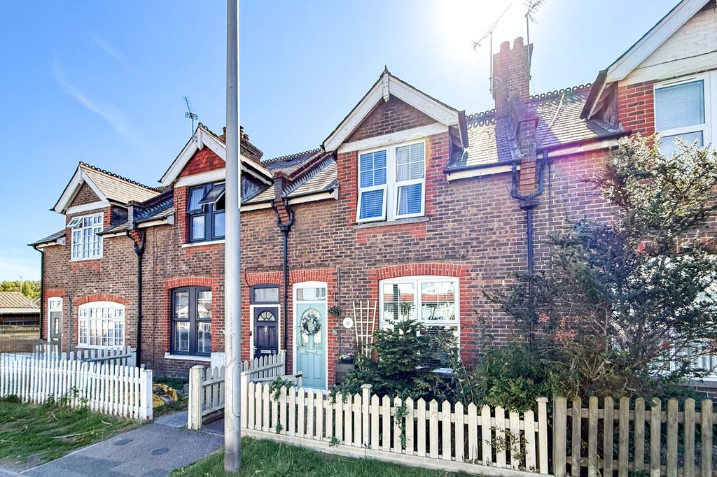 Property photo 1 of 33