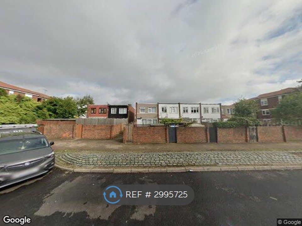 Property photo 2 of 11