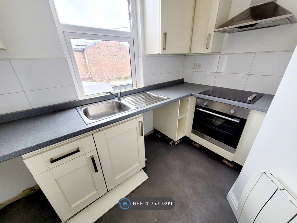Property photo 1 of 16 Kitchen
