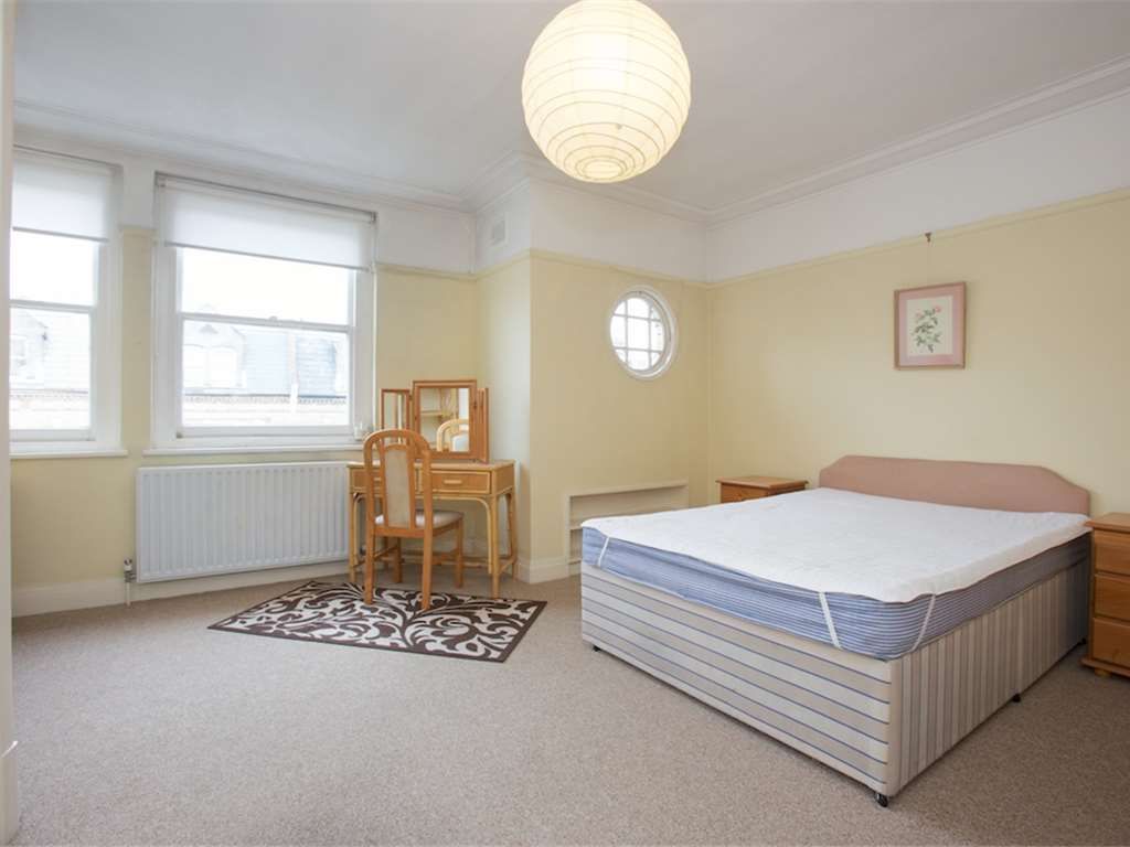 Property photo 2 of 8 2