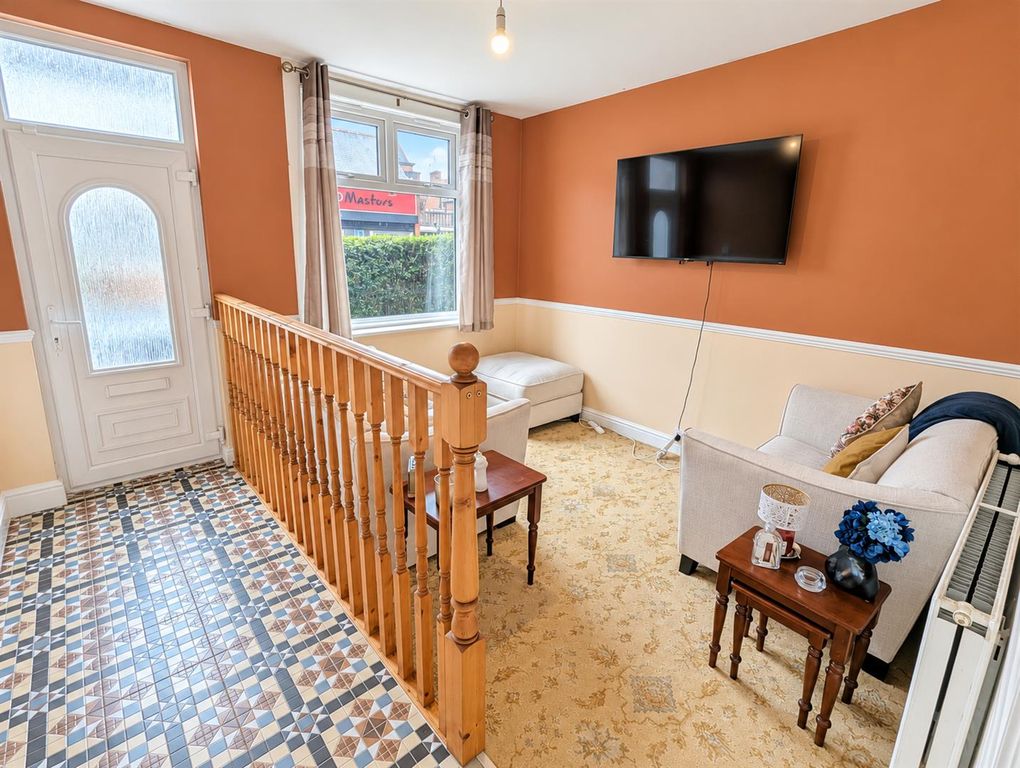 Property photo 2 of 19