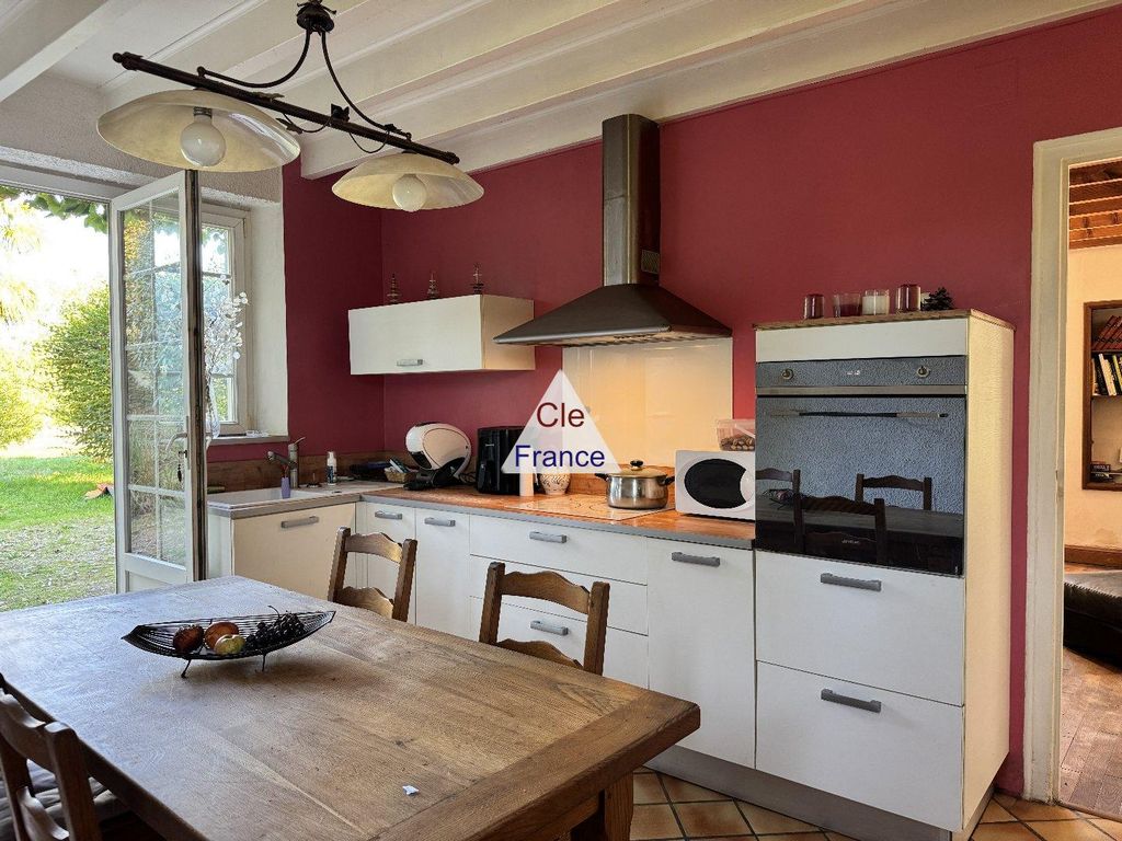 Property photo 3 of 18