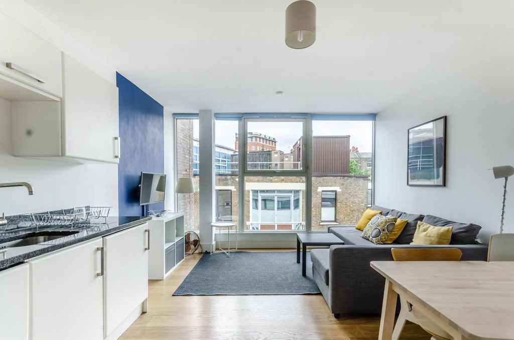 Property photo 1 of 7