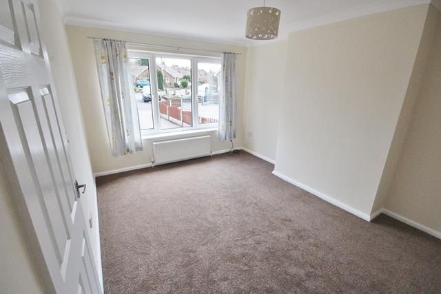 Property photo 3 of 10 Lounge