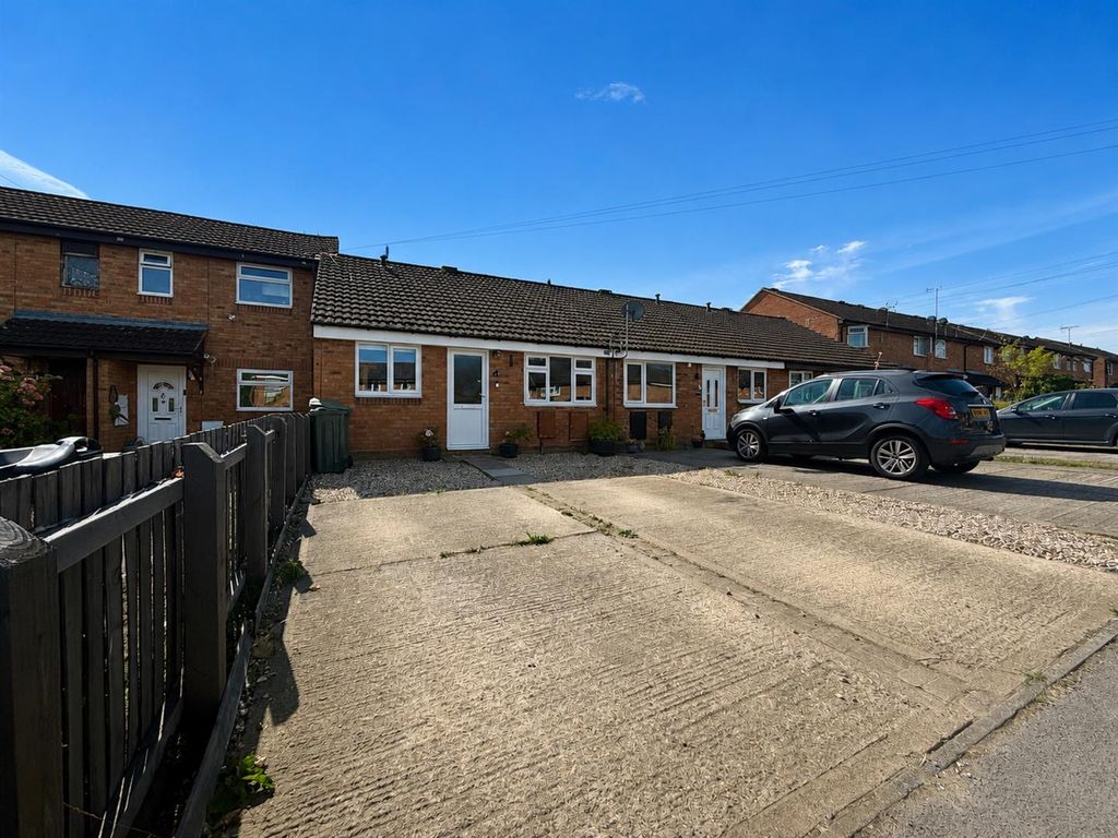 Property photo 1 of 12