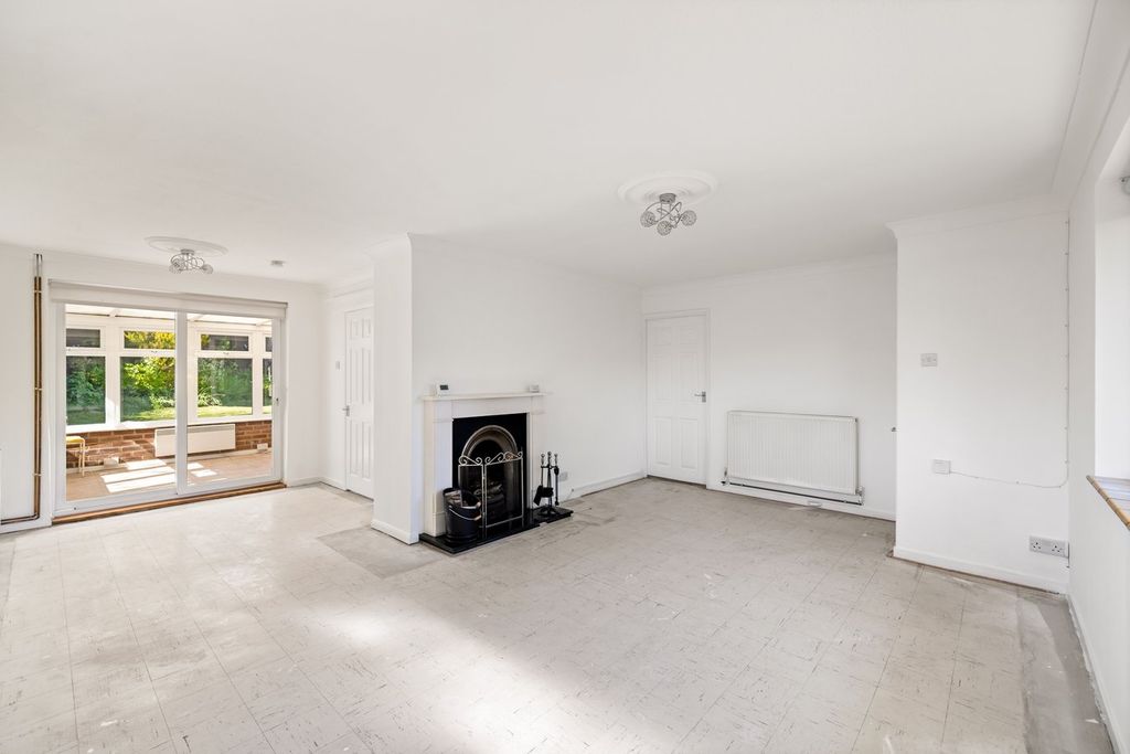 Property photo 3 of 14