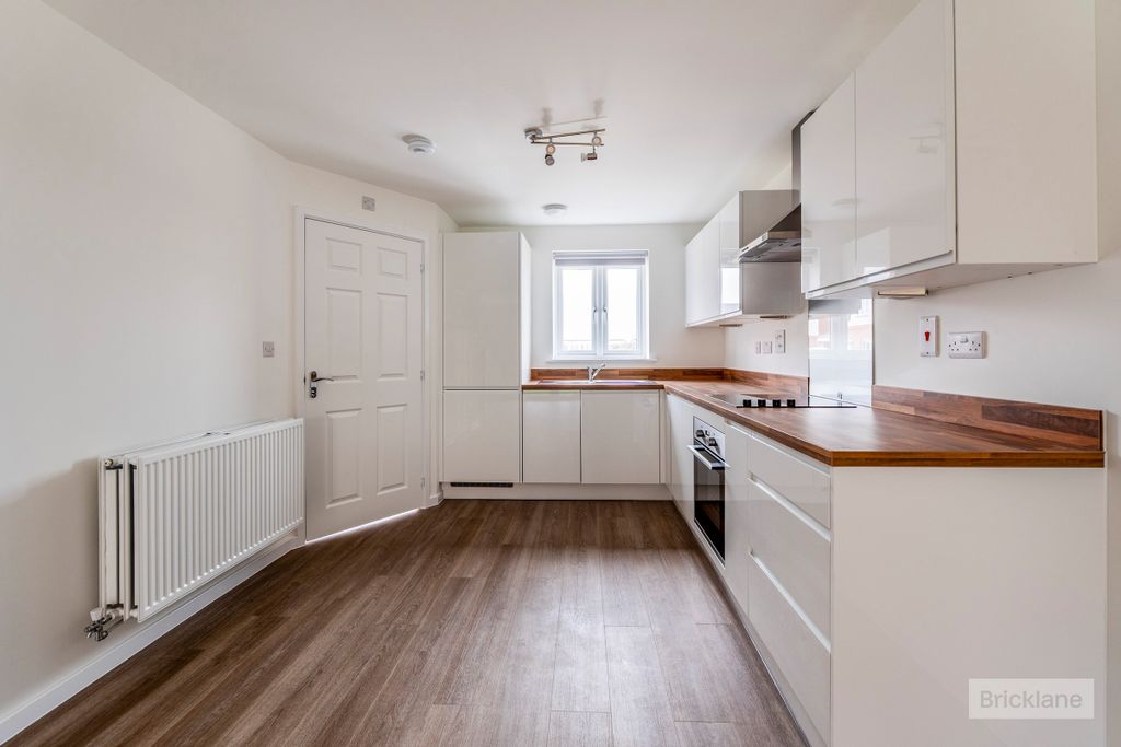 Property photo 2 of 11 Image