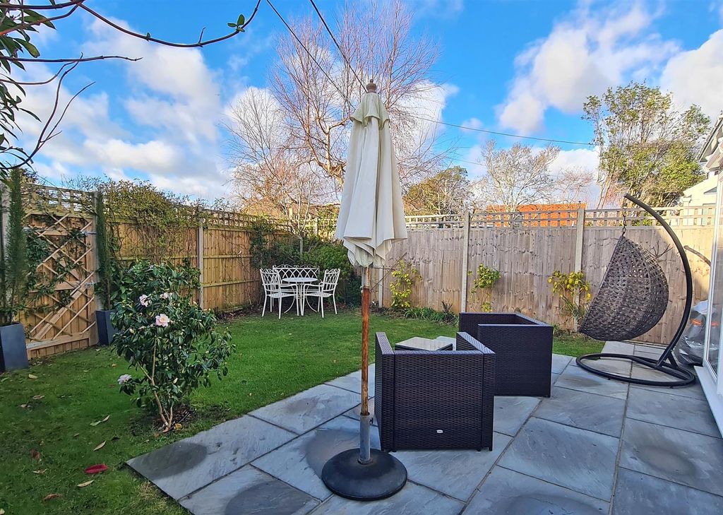 Property photo 3 of 19 21.Jpg