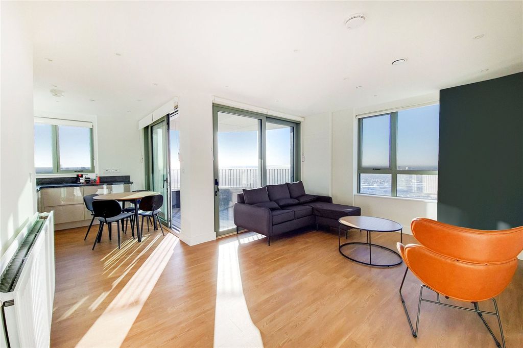 Property photo 2 of 25 Picture No. 10