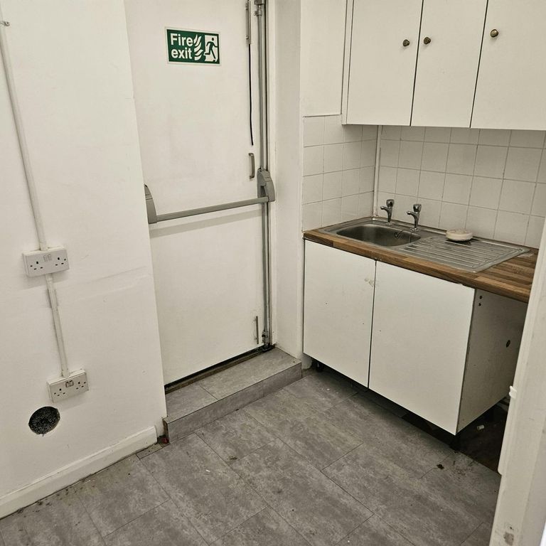 Property photo 3 of 5 20260109_121911_Resized.Jpg