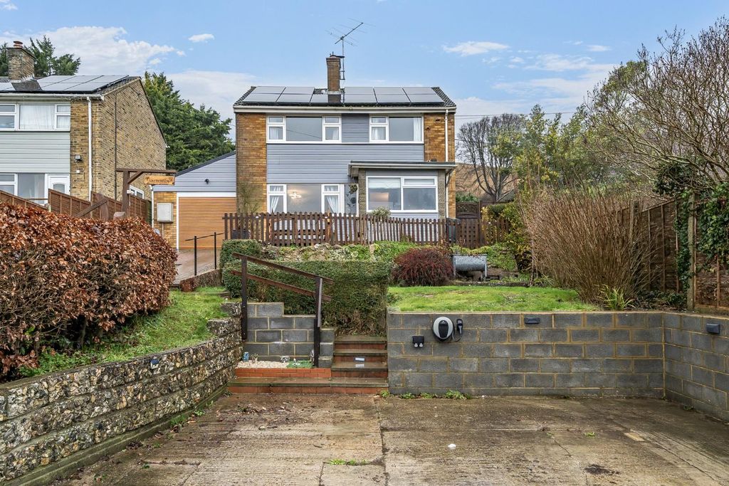 Property photo 1 of 18 1394685-18-6968Fdc4141Be.Jpg