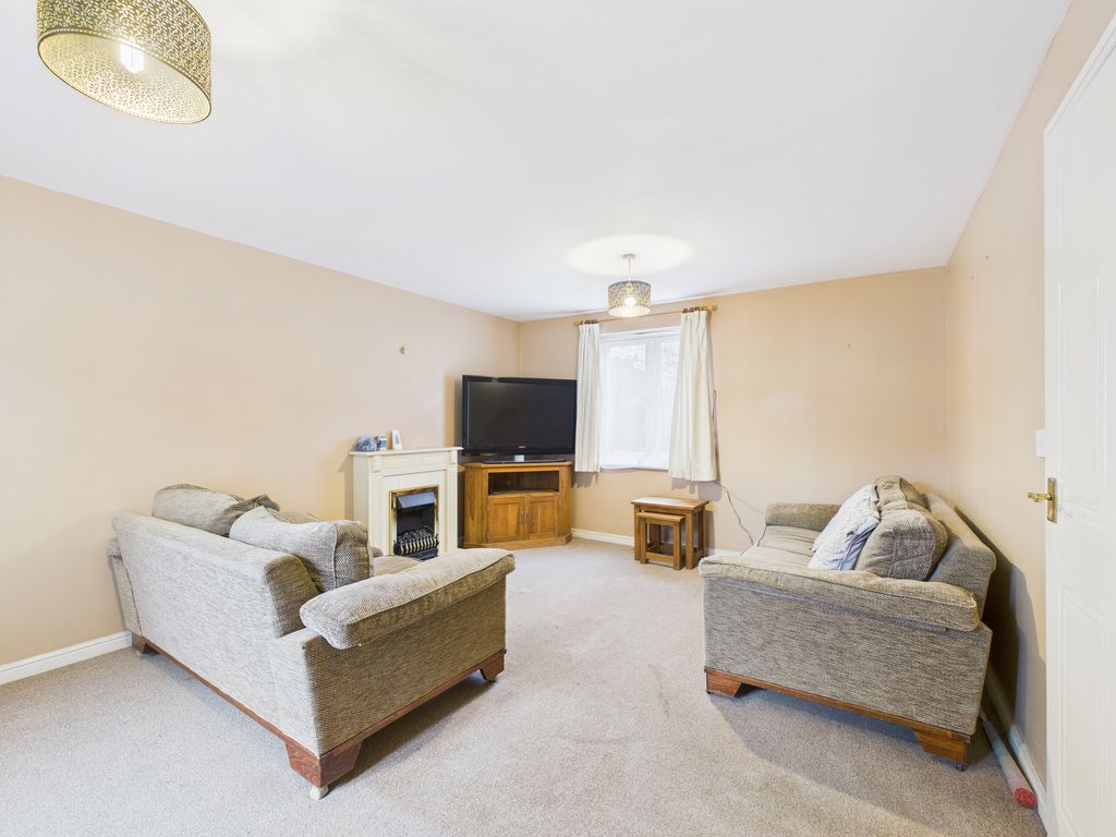 Property photo 3 of 13 Lounge/Diner