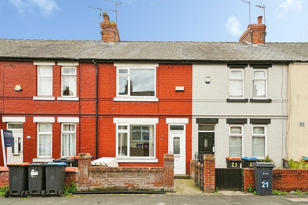 Property photo 1 of 18