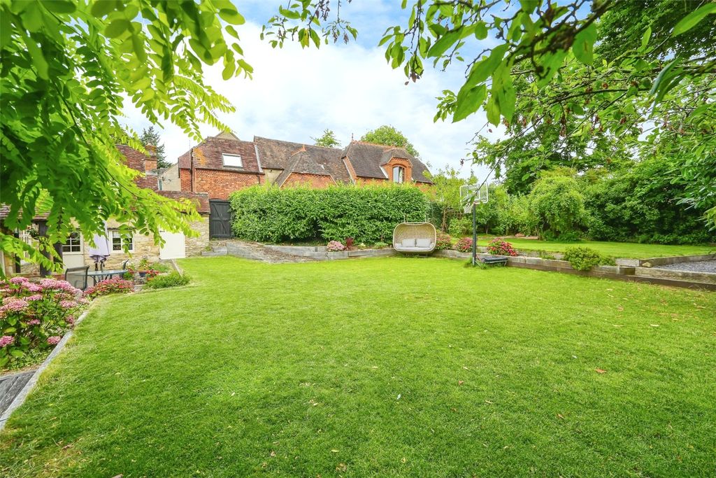 Property photo 3 of 19 Picture No. 07