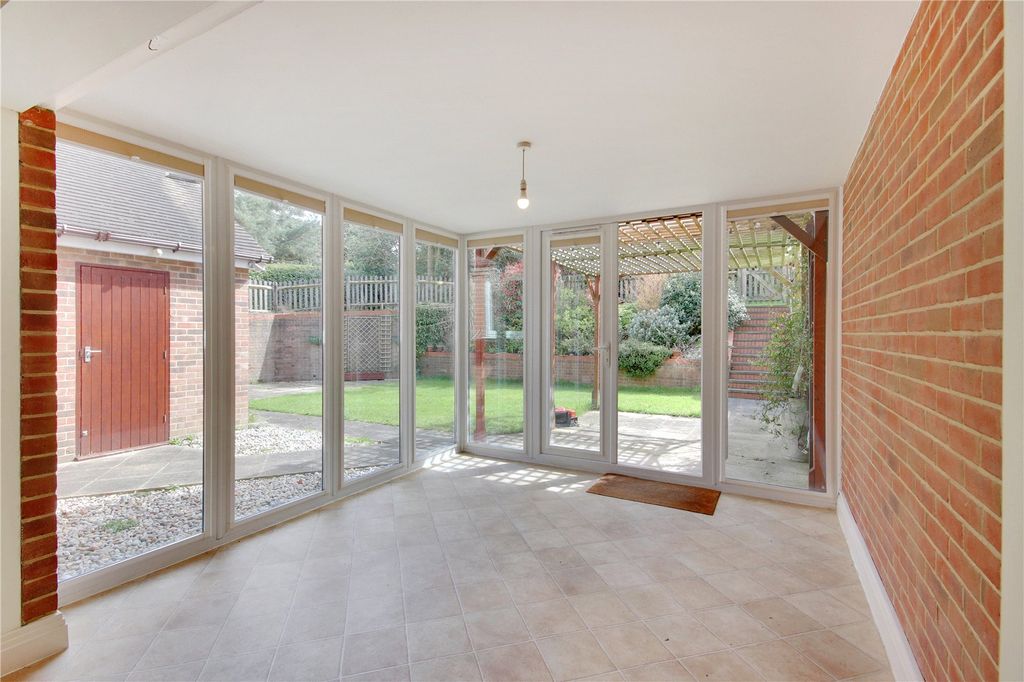 Property photo 3 of 16 Garden Room