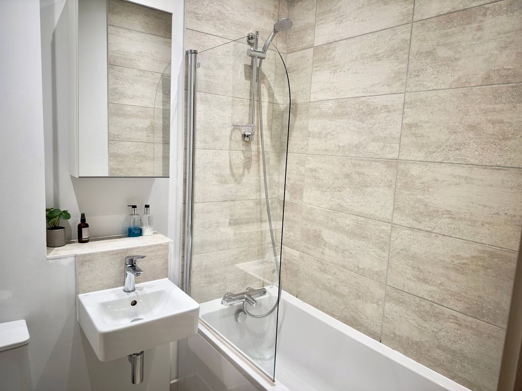 Property photo 3 of 7 Picture No. 04