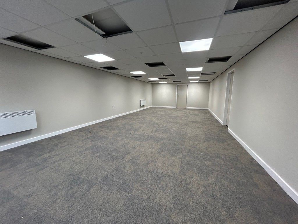 Property photo 3 of 6 Photo 16