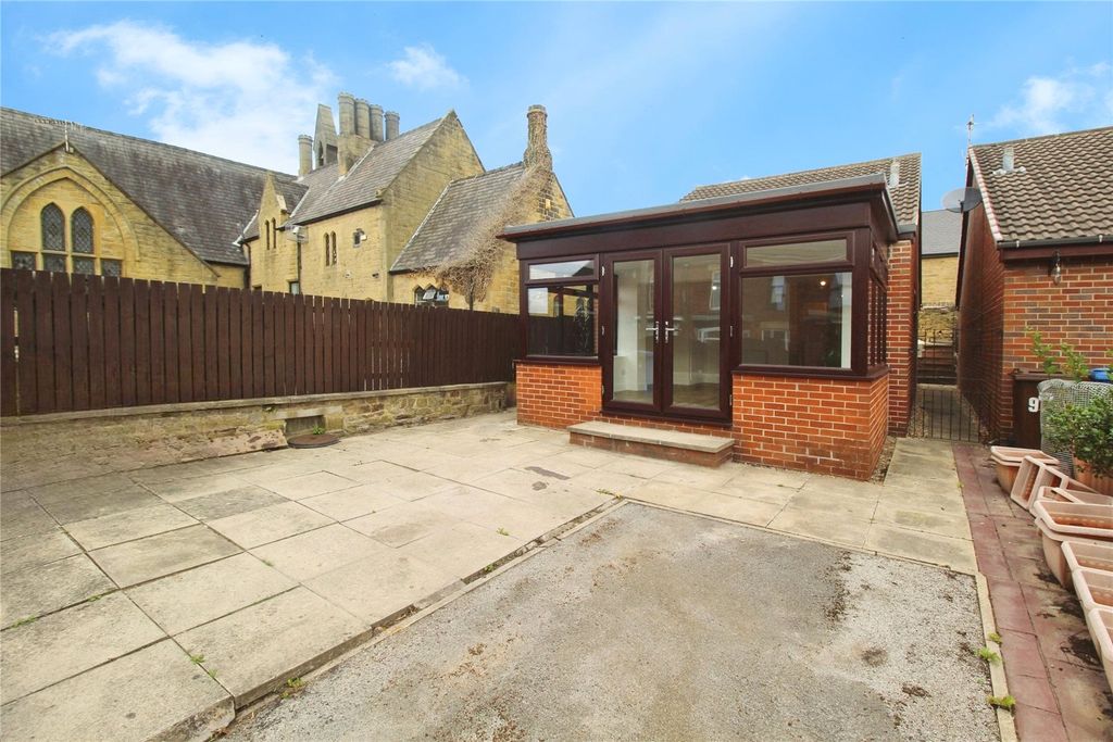 Property photo 1 of 9 Front