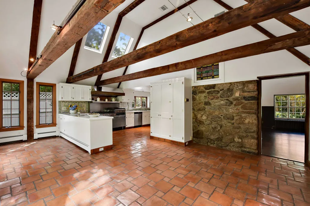 Property photo 2 of 12 <Alttext/>
