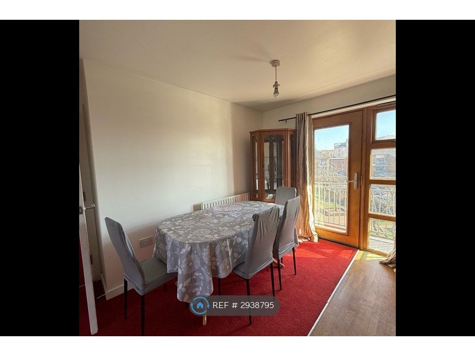 Property photo 3 of 11 Open Dining