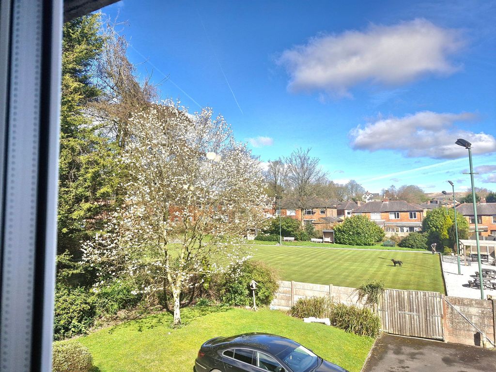 Property photo 3 of 13