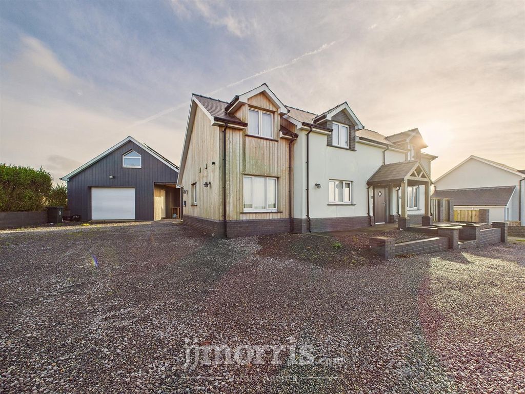 Property photo 1 of 53 Cam05297G0-Pr0122-Still006.Jpg