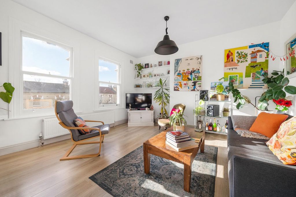 Property photo 3 of 17 Reception (5).Jpg