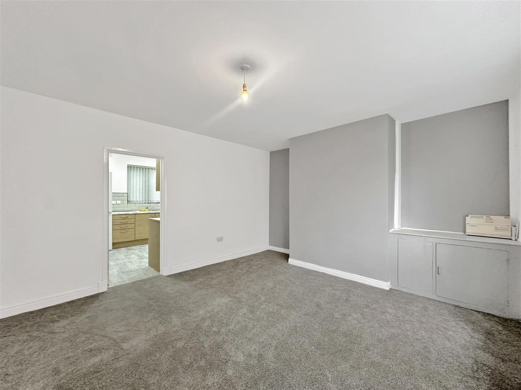 Property photo 3 of 12 3B294Af090479Ef8B094225E87437F65E990A905.Jpg