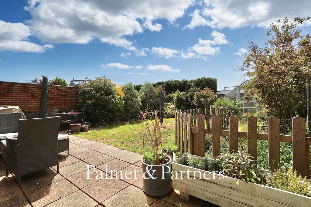 Property photo 2 of 23 Picture No. 04