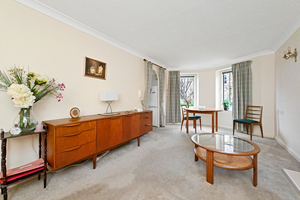 Property photo 2 of 18 Property Image 2