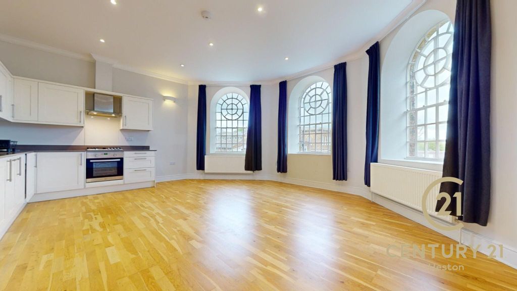 Property photo 2 of 20