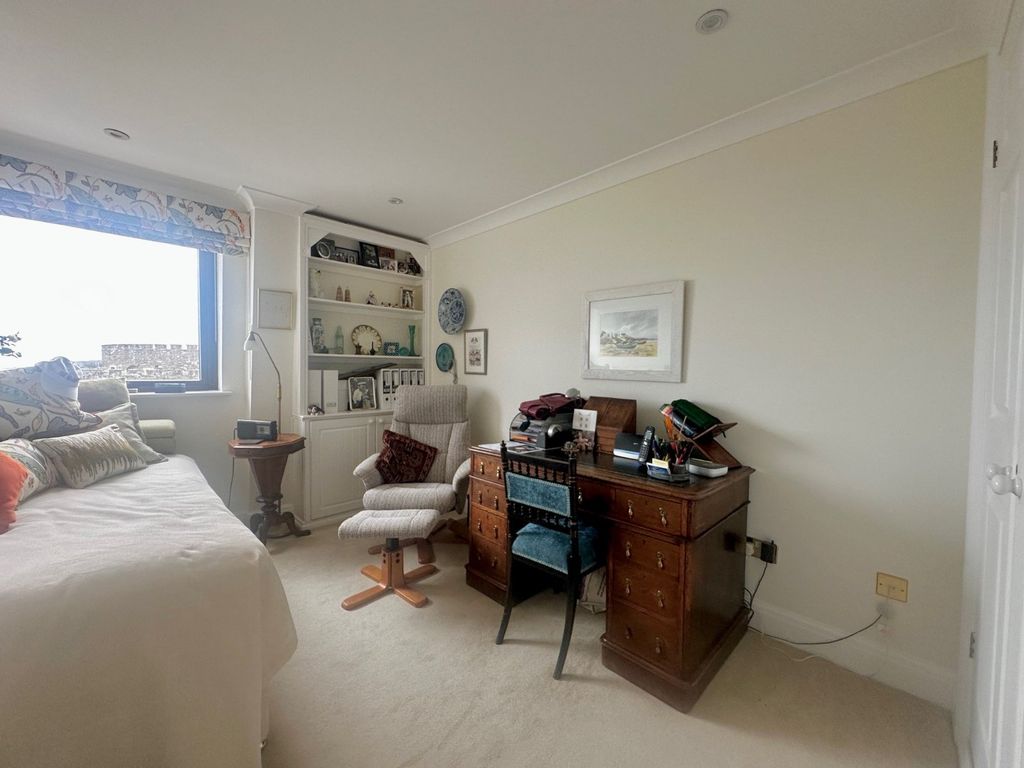Additional image 9 of 2 bed flat for saleThe Queens, Ranelagh Road, Deal CT14