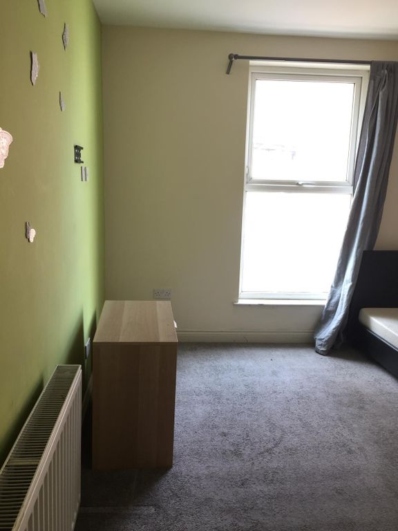 Property photo 3 of 5 Gallery