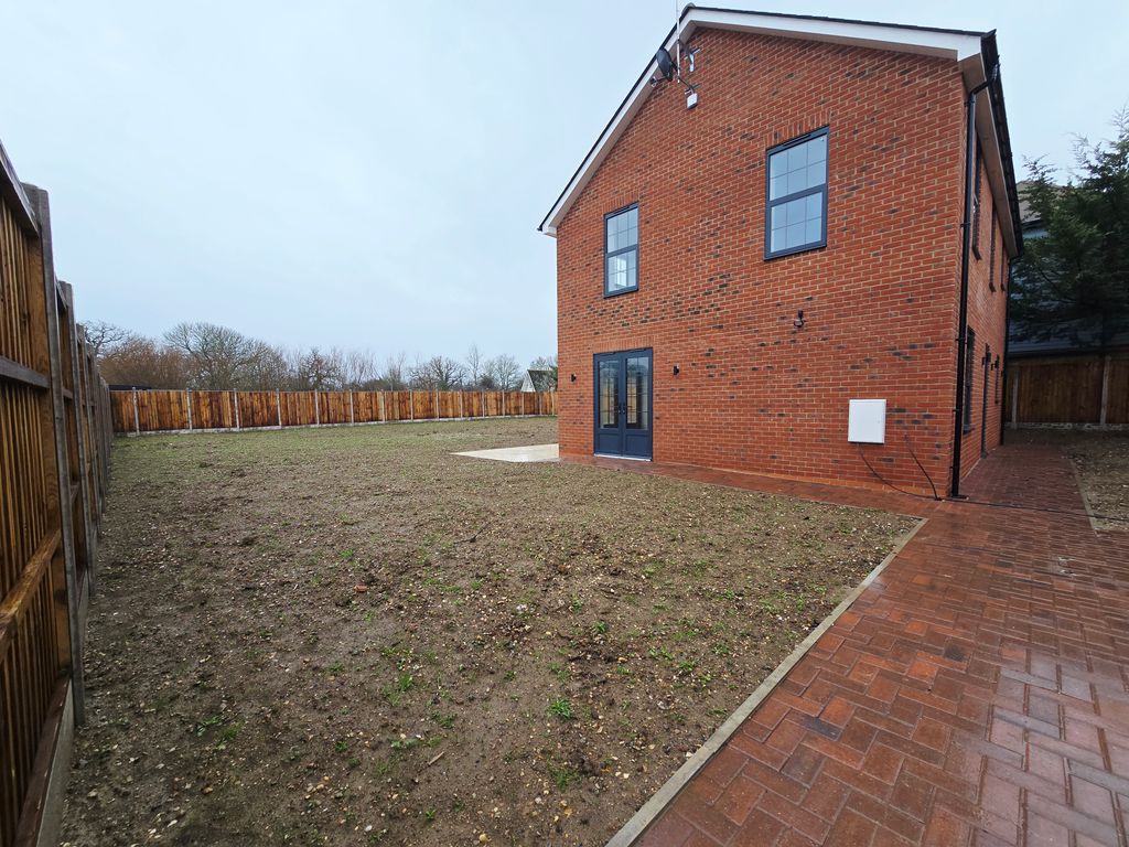 Property photo 2 of 19