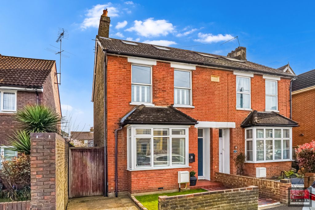 Property photo 2 of 16