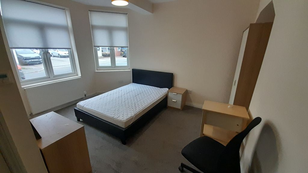 Property photo 1 of 10 6 Bed Room - House Share To Rent 33 Wakefield Road, Normanton Wf6