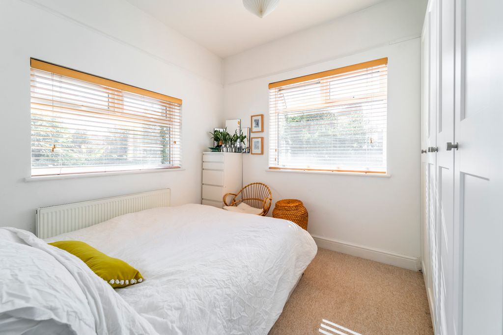 Property photo 2 of 10 Ndb06335