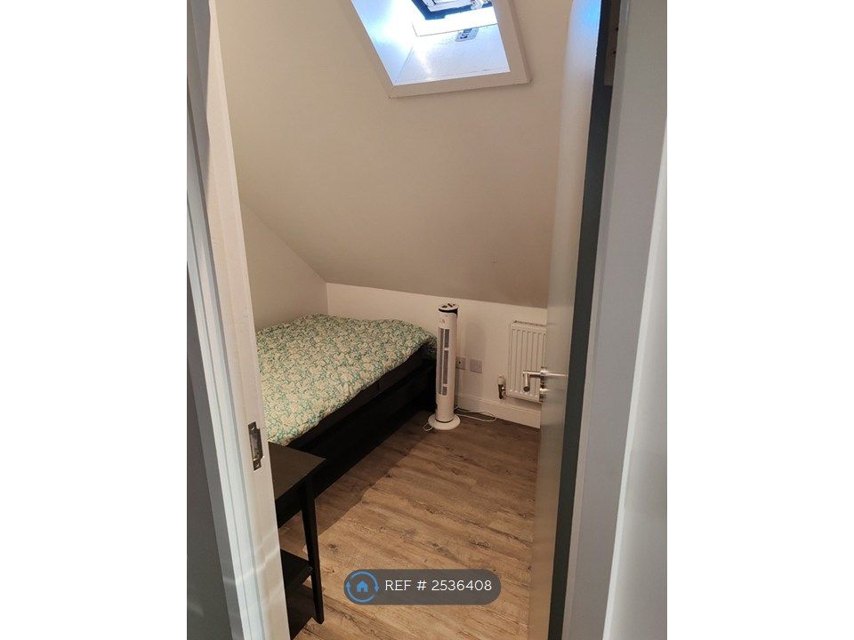 Property photo 1 of 3