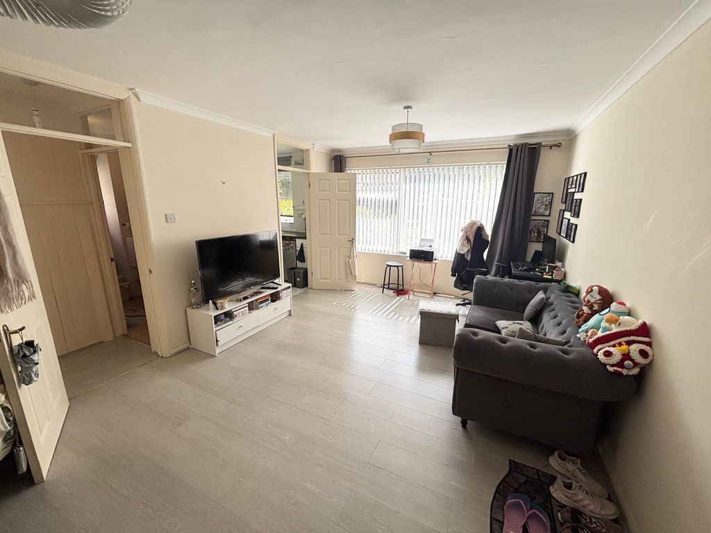 Property photo 3 of 5 Photo 2