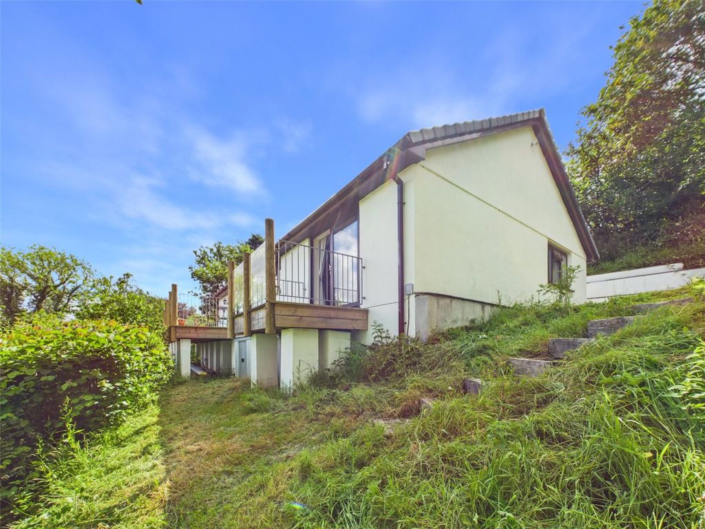 Property photo 1 of 34 Picture No. 25
