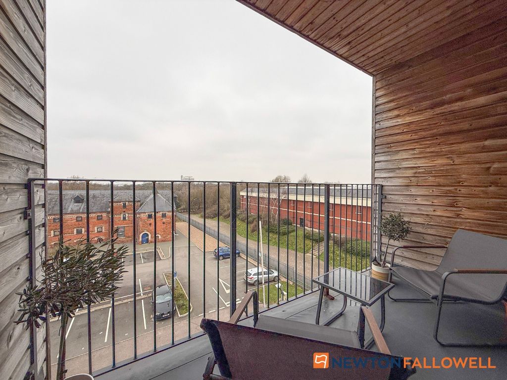 Property photo 3 of 18