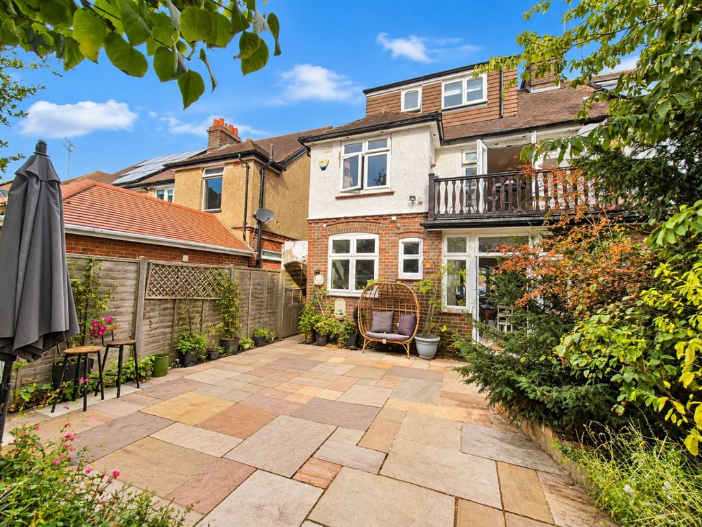 Property photo 2 of 17 5563641
