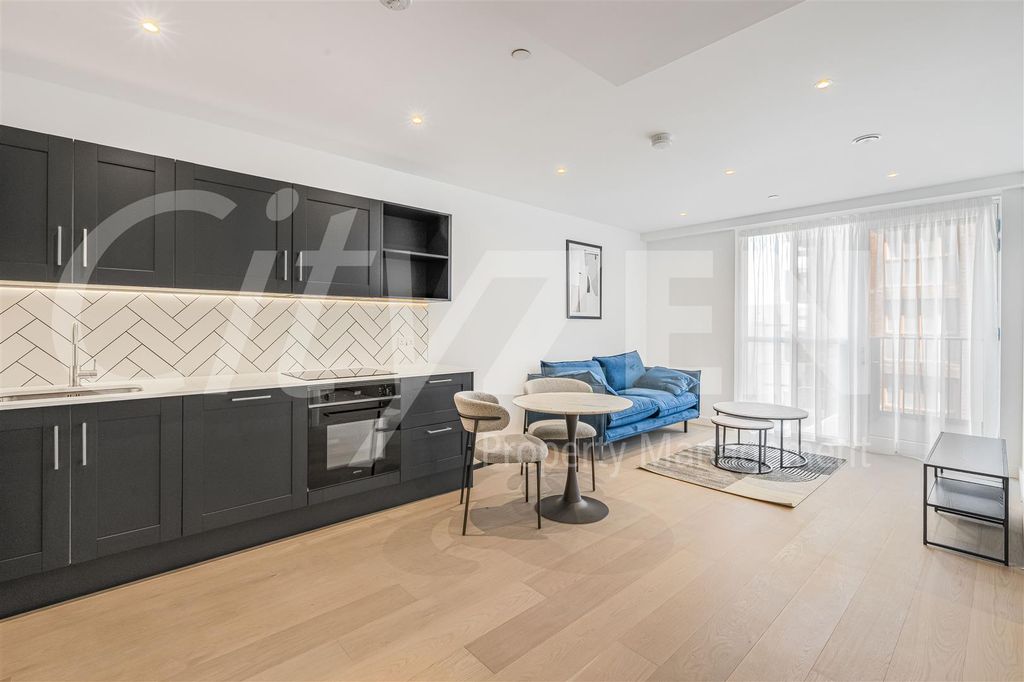 Property photo 1 of 34 Reception Room