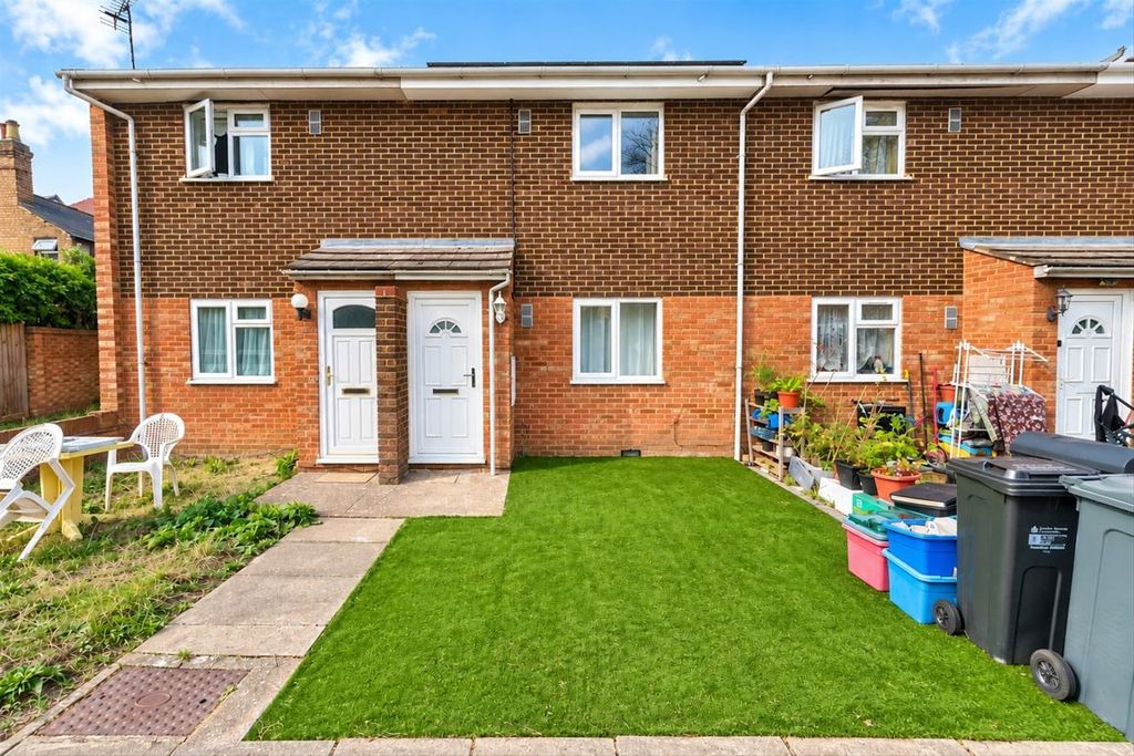 Property photo 1 of 6