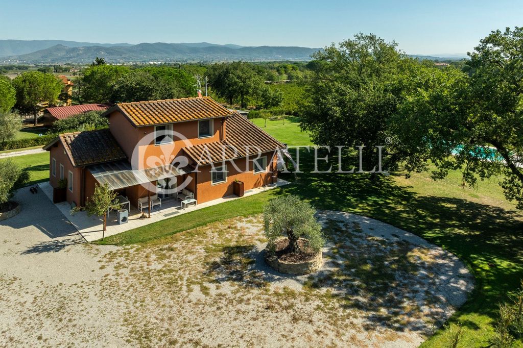 Property photo 2 of 64