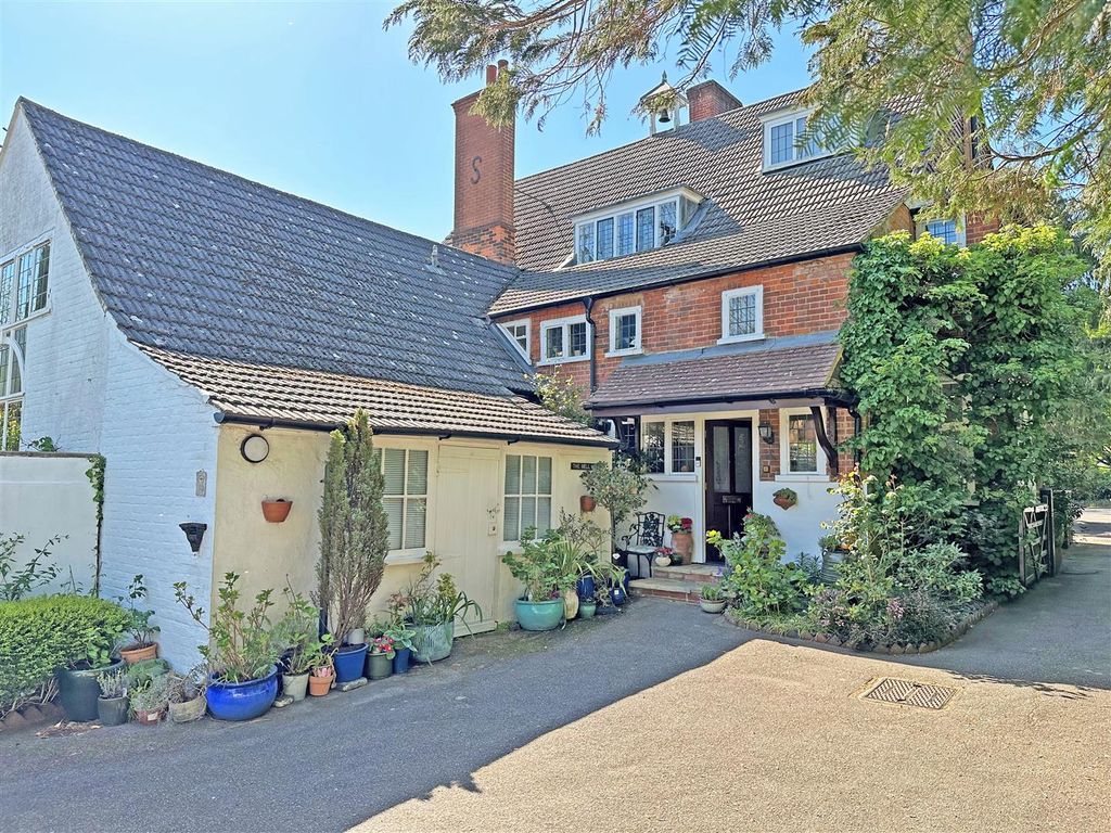 Property photo 1 of 38