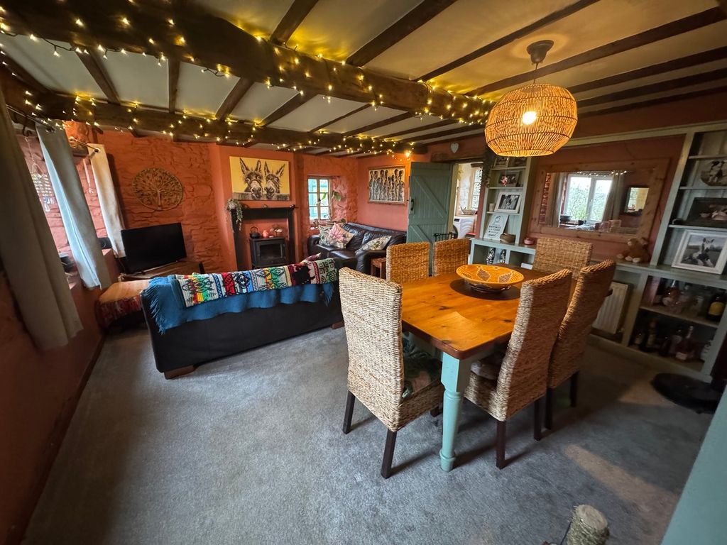 Property photo 3 of 45